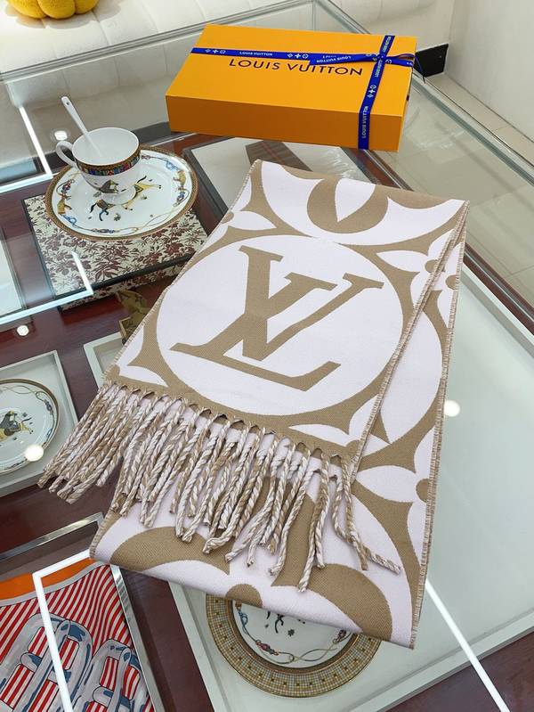 Louis Vuitton Scarf LVC00468